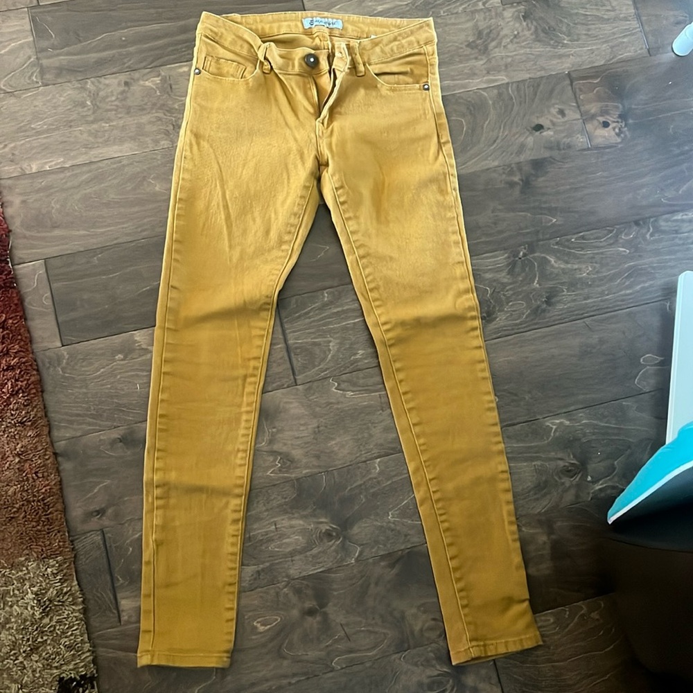 Mustard skinny jeans